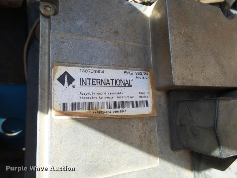 image for item FS9529 1998 International 4900 dump truck