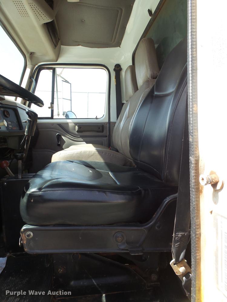 image for item FS9529 1998 International 4900 dump truck