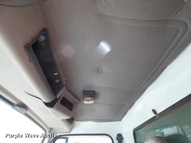 image for item FS9529 1998 International 4900 dump truck