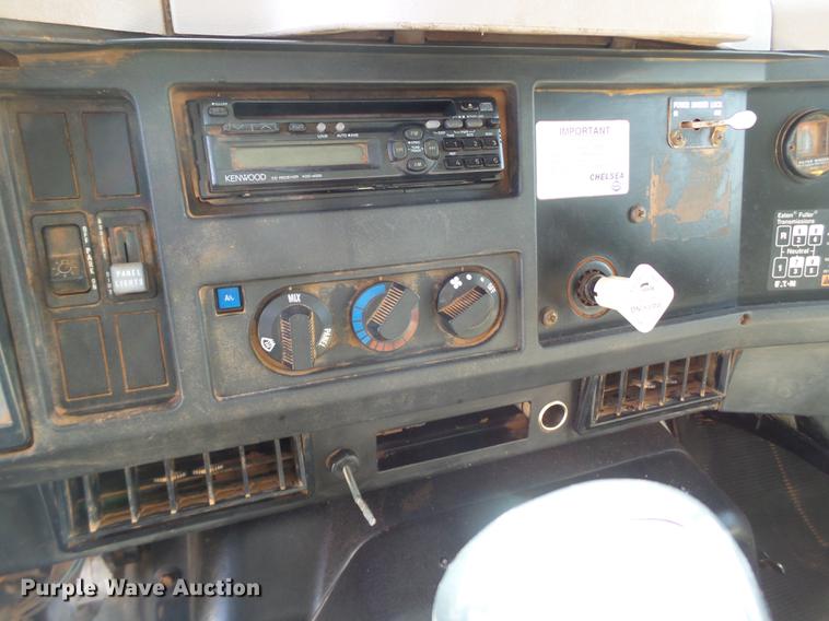 image for item FS9529 1998 International 4900 dump truck