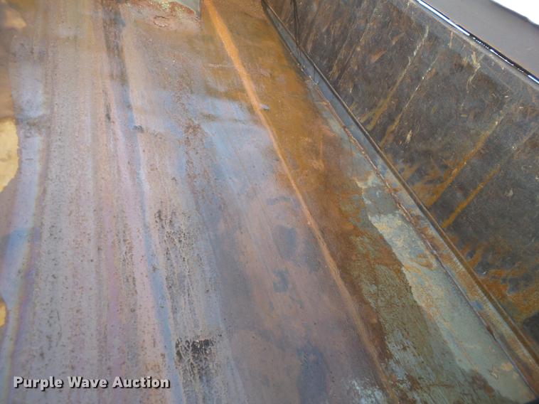 image for item FS9529 1998 International 4900 dump truck