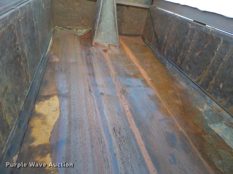 image for item FS9529 1998 International 4900 dump truck