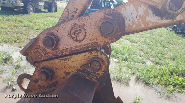 image for item FS9551 2005 Case CX210 excavator