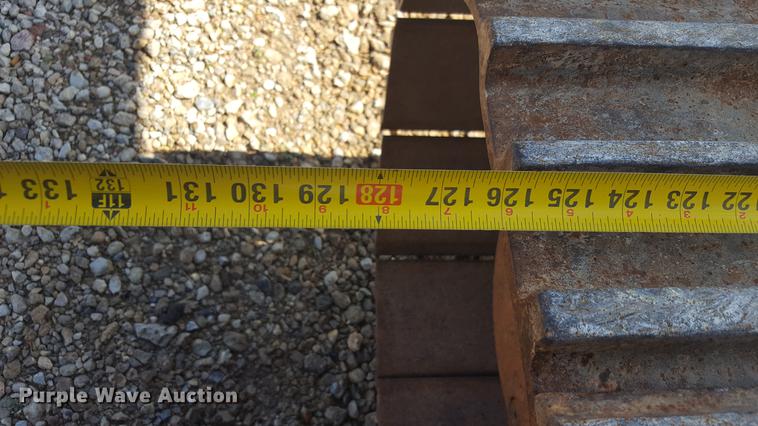 image for item FS9551 2005 Case CX210 excavator