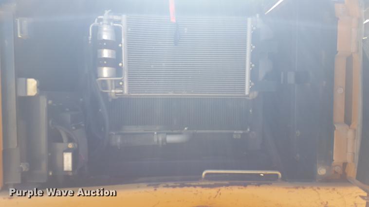 image for item FS9551 2005 Case CX210 excavator