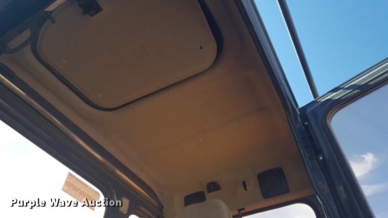 image for item FS9551 2005 Case CX210 excavator