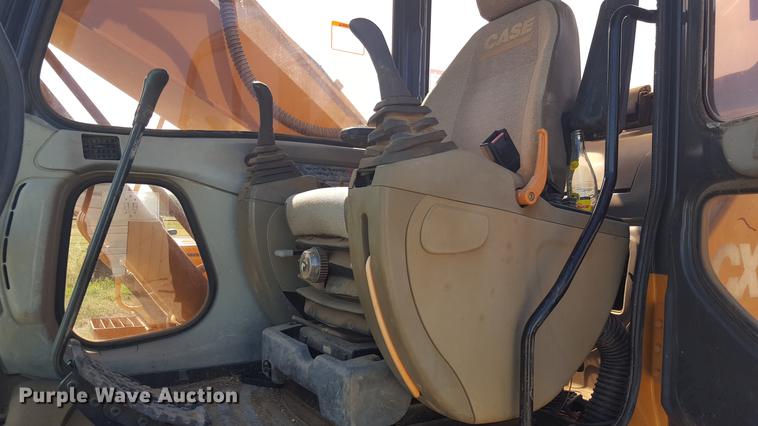 image for item FS9551 2005 Case CX210 excavator