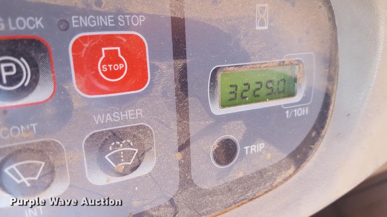 image for item FS9551 2005 Case CX210 excavator