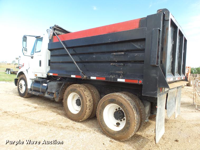 image for item FS9556 2006 International 8600 dump truck
