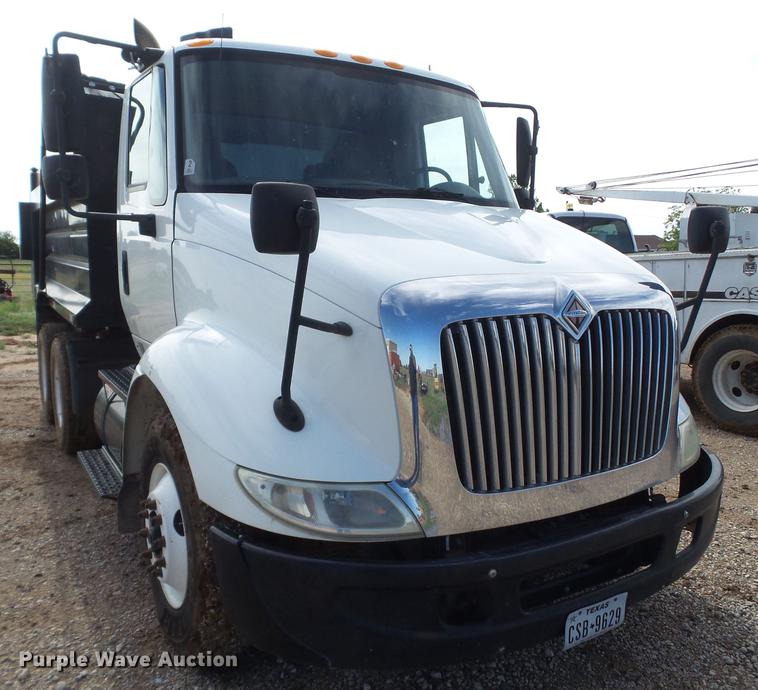 image for item FS9556 2006 International 8600 dump truck