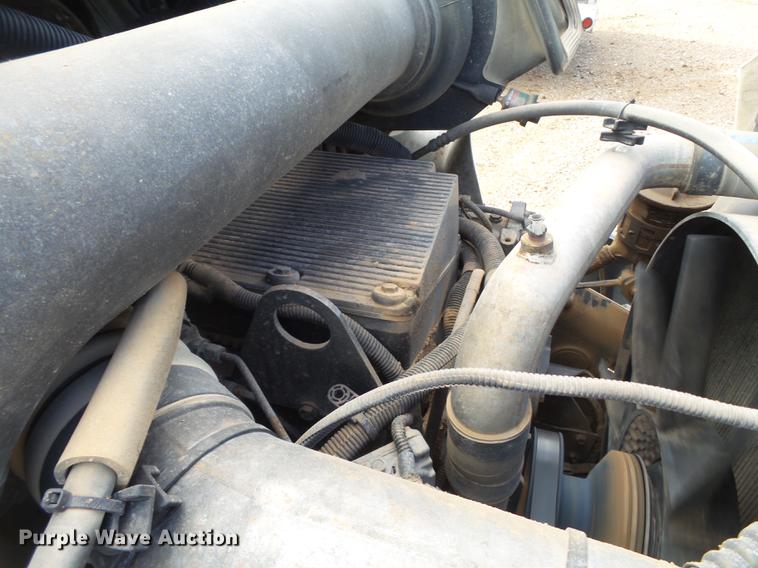 image for item FS9556 2006 International 8600 dump truck