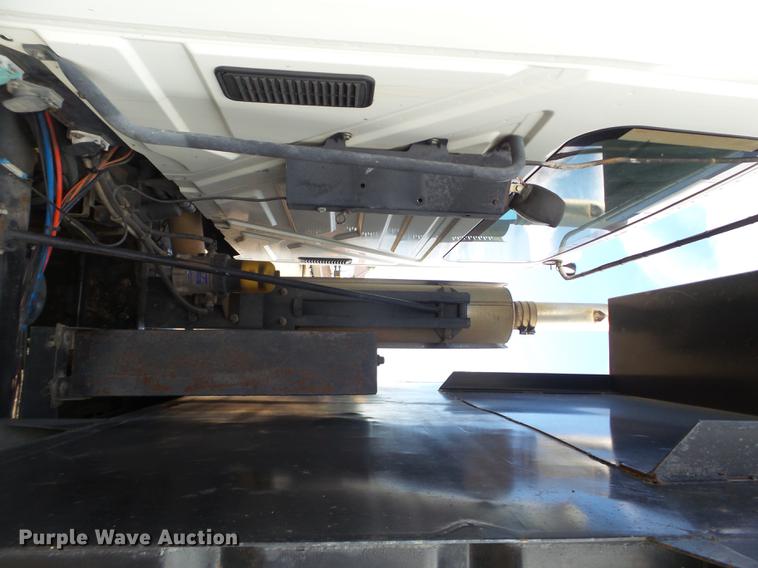 image for item FS9556 2006 International 8600 dump truck