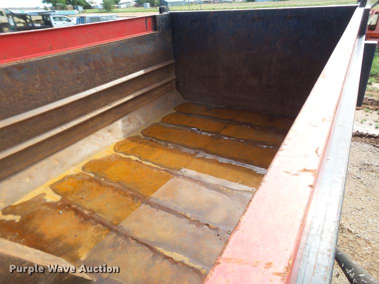 image for item FS9556 2006 International 8600 dump truck