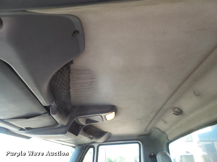 image for item FS9556 2006 International 8600 dump truck