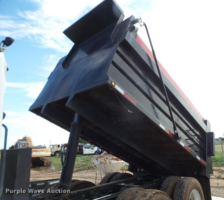 image for item FS9556 2006 International 8600 dump truck