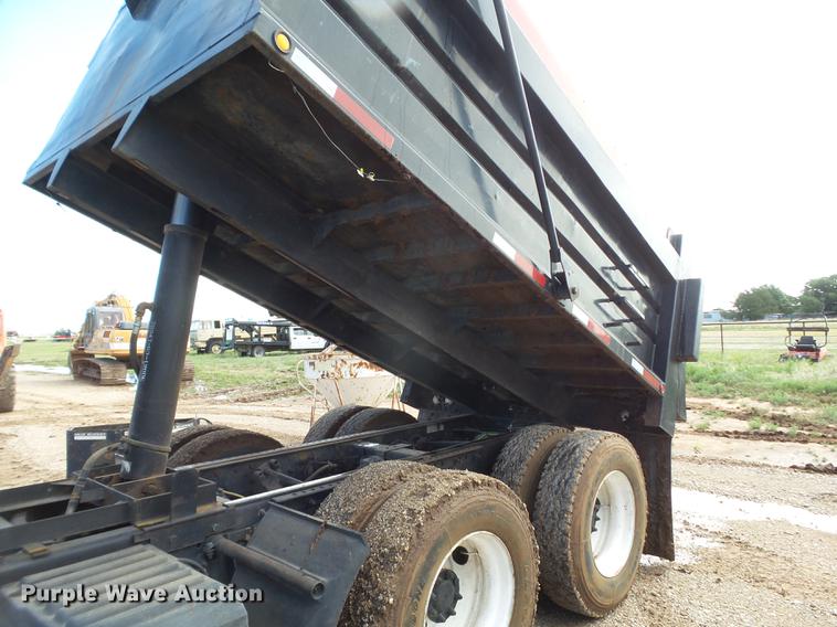image for item FS9556 2006 International 8600 dump truck