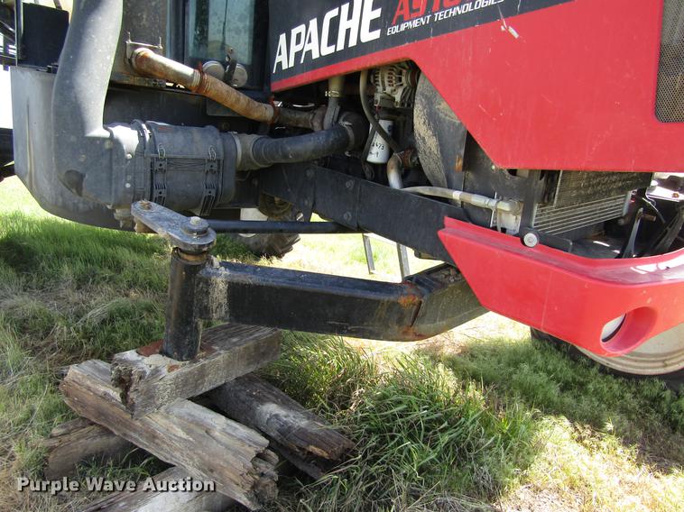 image for item DB4946 2008 Apache AS1010 sprayer
