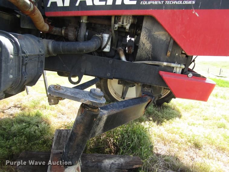 image for item DB4946 2008 Apache AS1010 sprayer