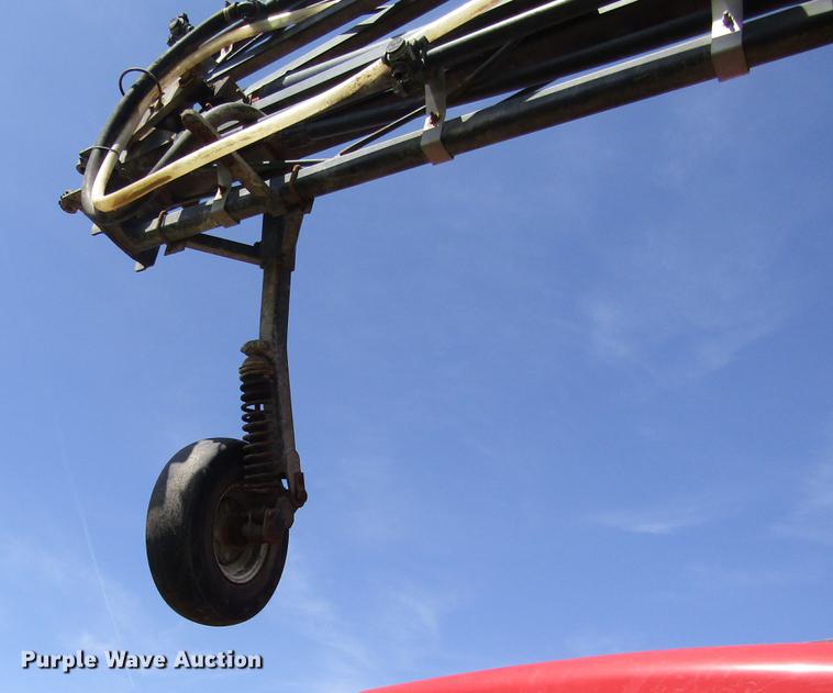 image for item DB4946 2008 Apache AS1010 sprayer