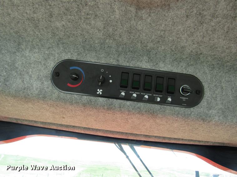 image for item DB4946 2008 Apache AS1010 sprayer