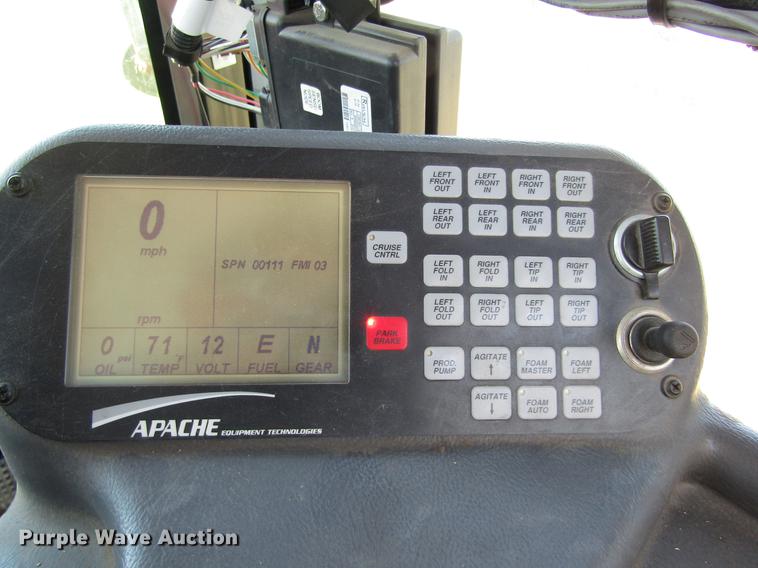 image for item DB4946 2008 Apache AS1010 sprayer