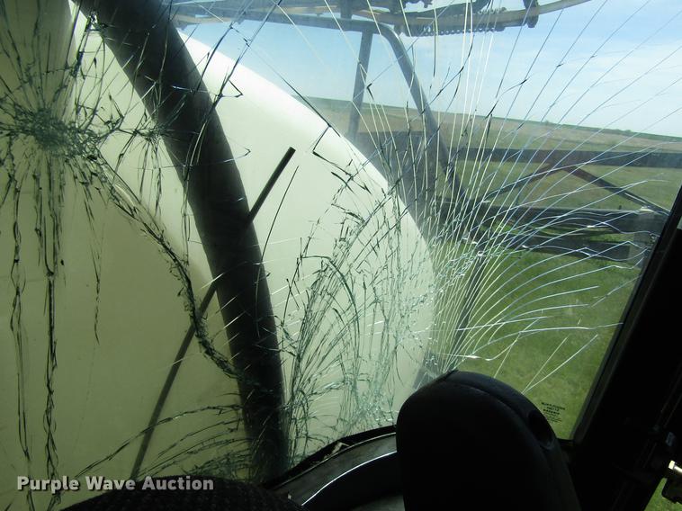 image for item DB4946 2008 Apache AS1010 sprayer