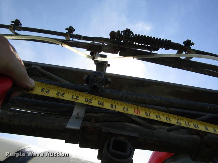 image for item DB4946 2008 Apache AS1010 sprayer