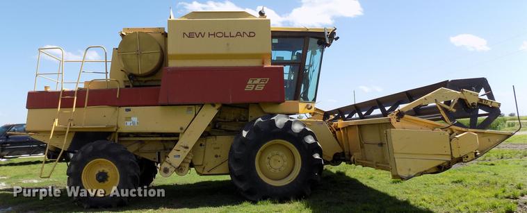 image for item DB9653 1988 New Holland TR96 RWA combine