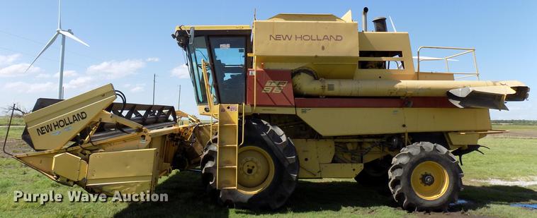 image for item DB9653 1988 New Holland TR96 RWA combine