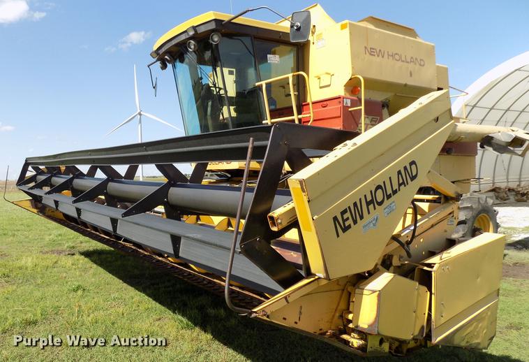 image for item DB9653 1988 New Holland TR96 RWA combine