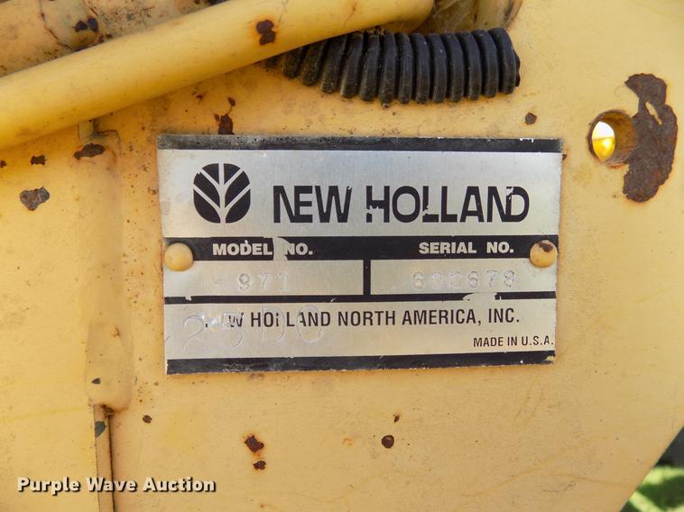image for item DB9653 1988 New Holland TR96 RWA combine