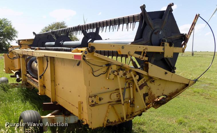 image for item DB9653 1988 New Holland TR96 RWA combine