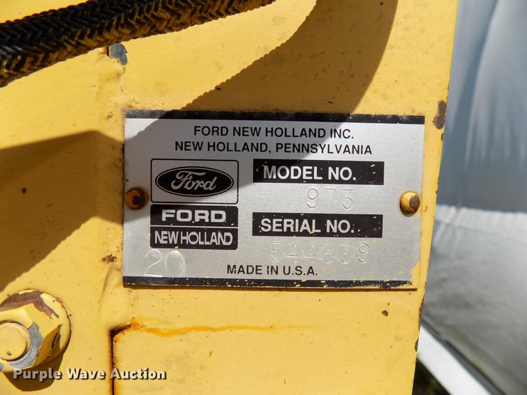 image for item DB9653 1988 New Holland TR96 RWA combine