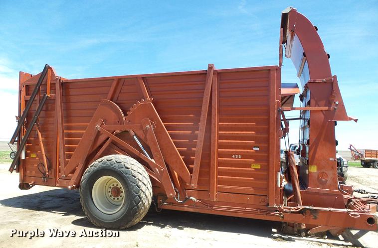 image for item DC5163 Hesston Stakhand 60B bale stacker