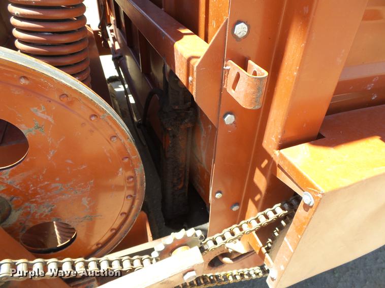 image for item DC5163 Hesston Stakhand 60B bale stacker