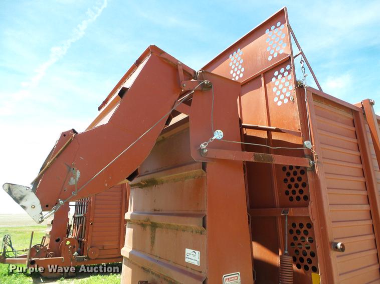 image for item DC5164 Hesston Stakhand 60B bale stacker