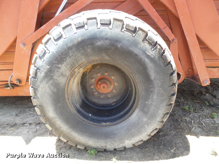 image for item DC5164 Hesston Stakhand 60B bale stacker