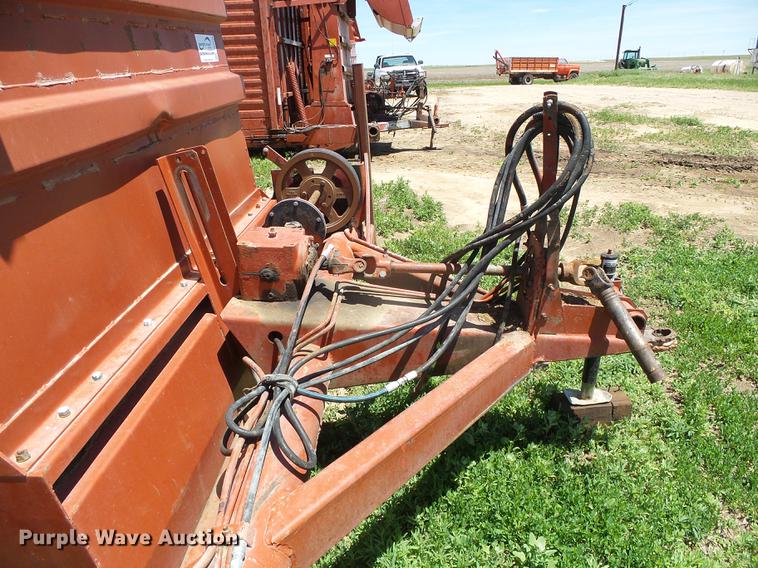 image for item DC5165 Hesston Stakhand 60B bale stacker