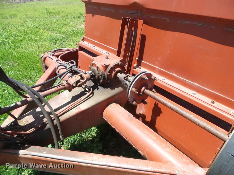 image for item DC5165 Hesston Stakhand 60B bale stacker