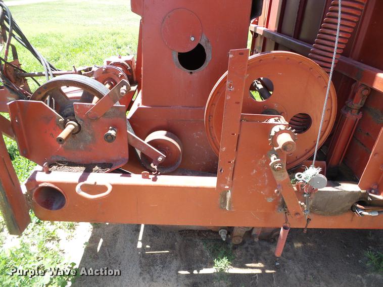 image for item DC5165 Hesston Stakhand 60B bale stacker