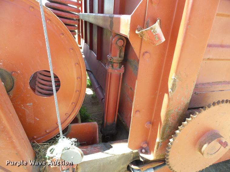 image for item DC5165 Hesston Stakhand 60B bale stacker