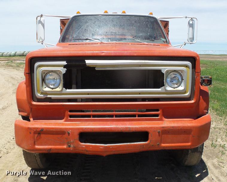 image for item DC5166 1974 Chevrolet C60 grain truck