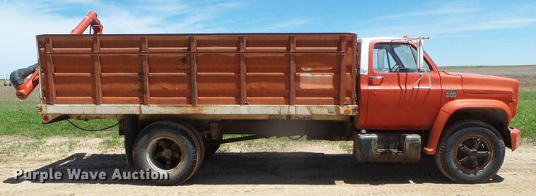 image for item DC5166 1974 Chevrolet C60 grain truck