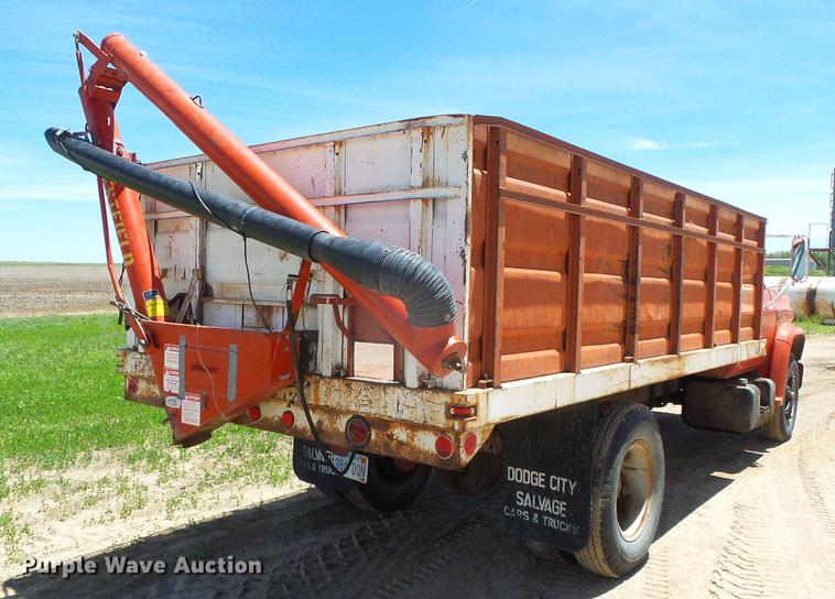 image for item DC5166 1974 Chevrolet C60 grain truck