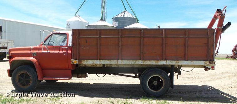 image for item DC5166 1974 Chevrolet C60 grain truck