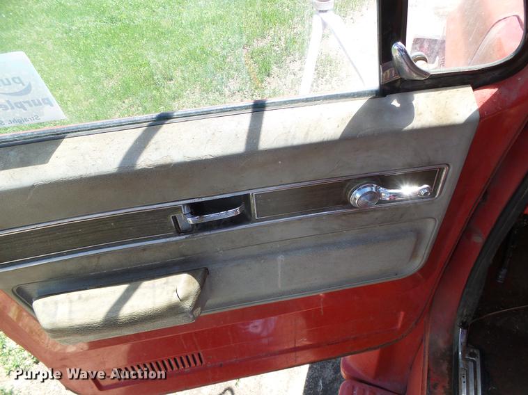 image for item DC5166 1974 Chevrolet C60 grain truck