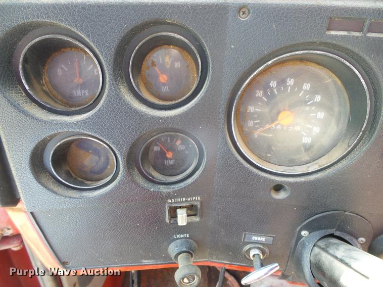 image for item DC5166 1974 Chevrolet C60 grain truck