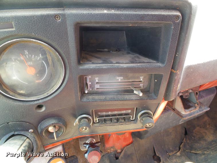 image for item DC5166 1974 Chevrolet C60 grain truck