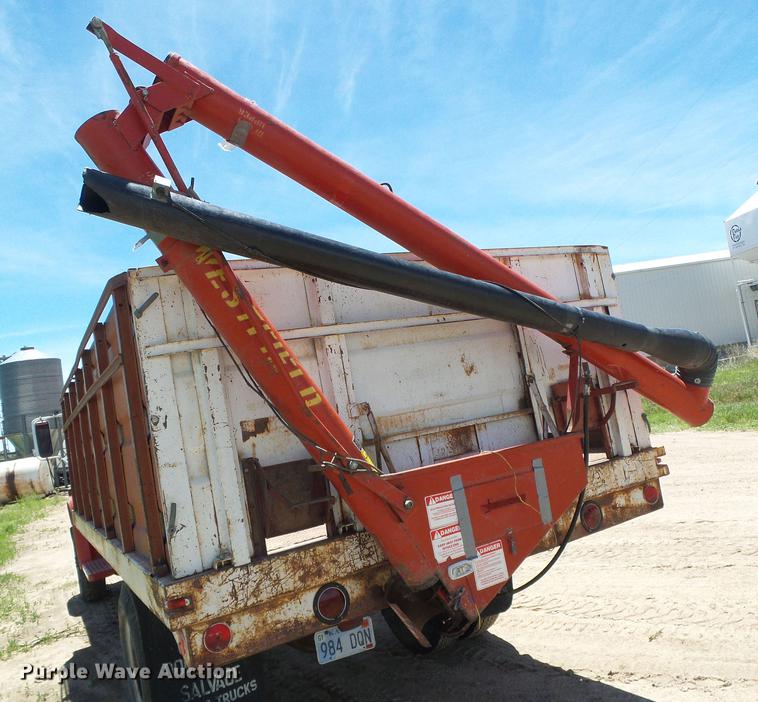 image for item DC5166 1974 Chevrolet C60 grain truck