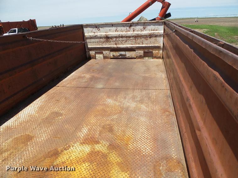 image for item DC5166 1974 Chevrolet C60 grain truck